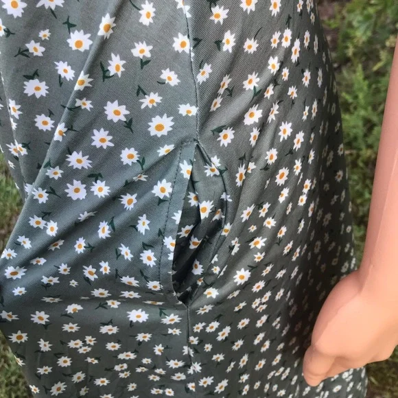 NWOT GUBERRY Floral Sleeveless Dress - Picture 10 of 15